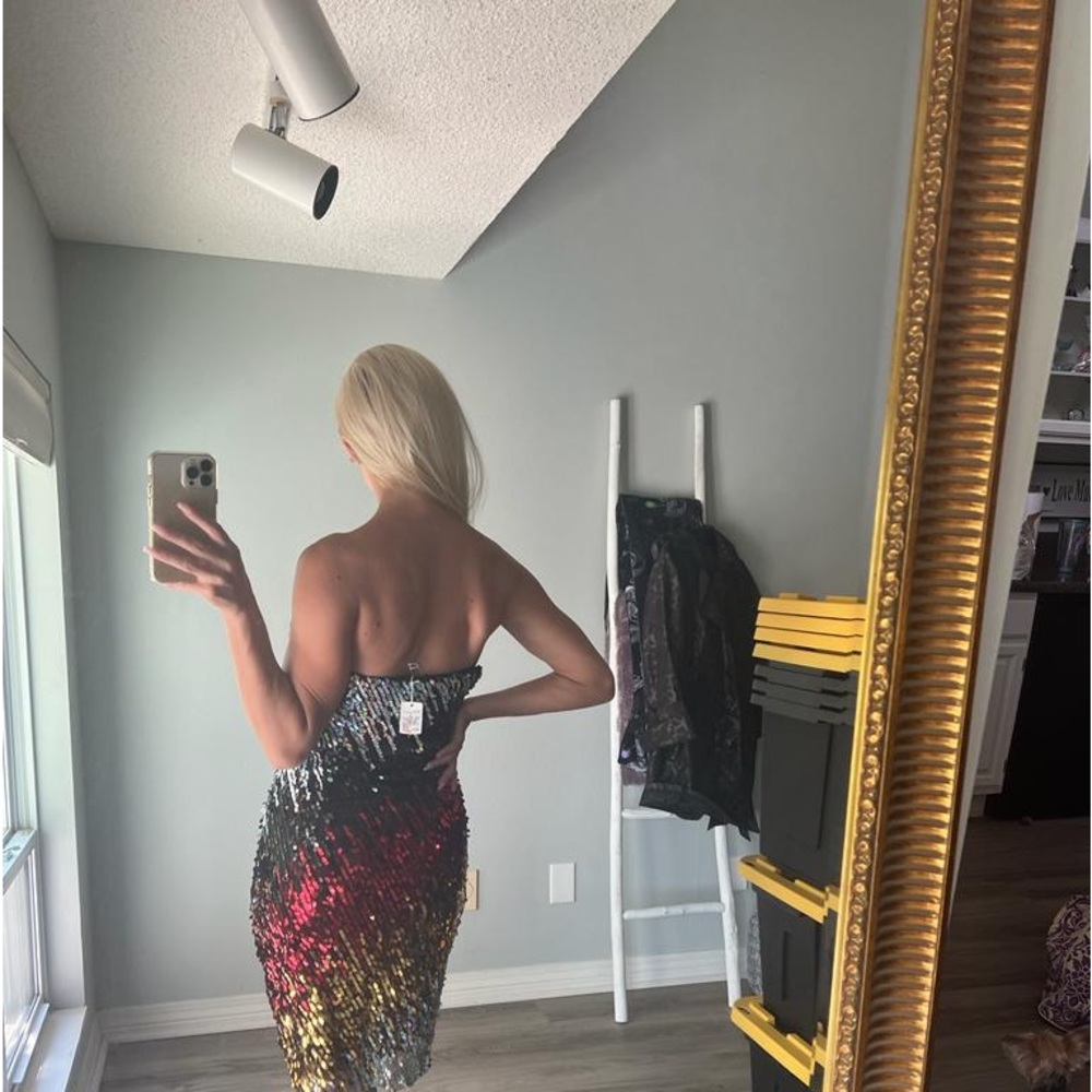 Jovani Sequined Dress NWT Size 2 - Picture 5 of 10
